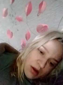 Snapshot of Mila_weed chatting on February 24, 2026, 1:01 pm Mila weed online show from February 24, 2026, 1:01 pm