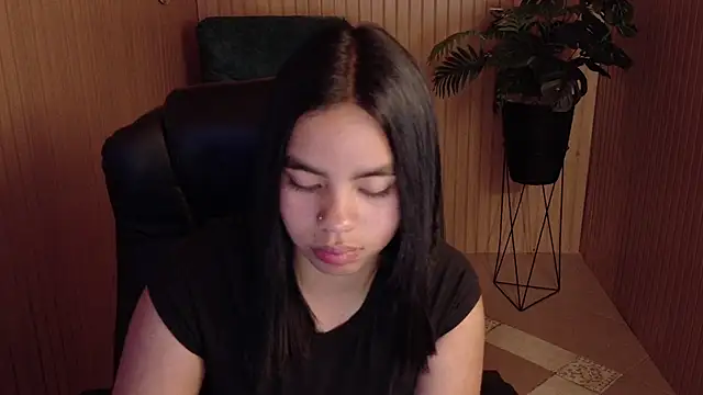 SofiaMante  online show from March 17, 2026, 9:51 pm