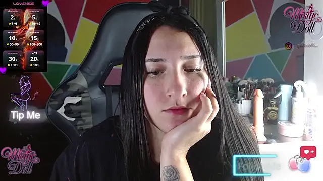 Mysticdooll69 online show from January 11, 2026, 4:41 am