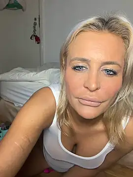 AliceDx online show from February 12, 2026, 9:58 pm