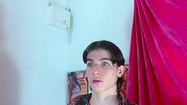 lilithot23 online show from April 7, 2026, 2:19 pm