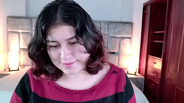 azul veraa online show from March 24, 2026, 12:27 pm