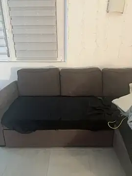 Snapshot of Ronde_chaude chatting on February 24, 2026, 1:01 pm Ronde chaude online show from February 24, 2026, 1:01 pm