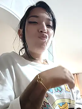 Snapshot of Lilitth_ chatting on January 19, 2026, 1:04 pm Lilitth online show from January 19, 2026, 1:04 pm