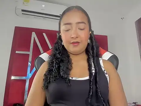 Snapshot of sweetdesireasm chatting on April 1, 2026, 8:28 pm sweetdesireasm online show from April 1, 2026, 8:28 pm