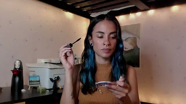 Snapshot of azula_lillet chatting on June 20, 2026, 1:38 pm azula lillet online show from June 20, 2026, 1:38 pm