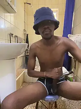 Snapshot of BigAndBeaut chatting on February 23, 2026, 12:28 pm BigAndBeaut online show from February 23, 2026, 12:28 pm