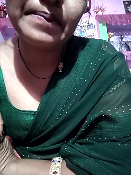 Snapshot of Nilam_cute chatting on February 28, 2026, 6:51 pm Nilam cute online show from February 28, 2026, 6:51 pm