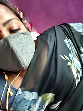 Tamil Hot Priya online show from March 15, 2026, 5:42 pm