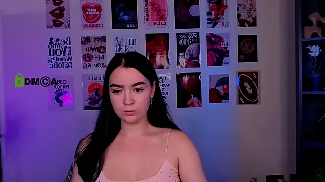Snapshot of monica_xcx chatting on July 21, 2026, 7:15 pm monica xcx online show from July 21, 2026, 7:15 pm
