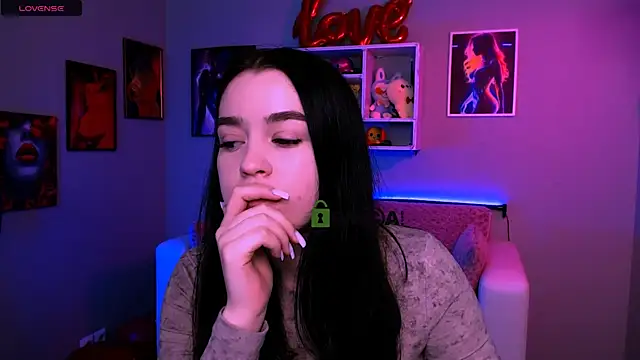 monica xcx online show from April 4, 2026, 7:20 pm