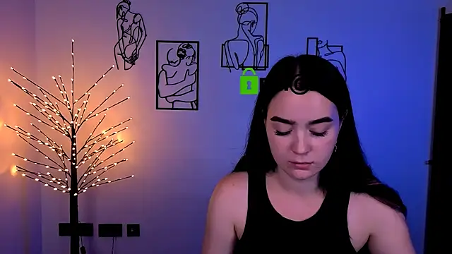 Snapshot of monica_xcx chatting on July 24, 2026, 7:10 pm monica xcx online show from July 24, 2026, 7:10 pm