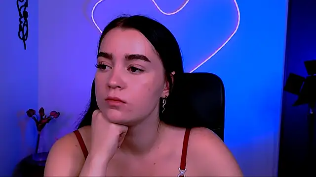 Snapshot of monica_xcx chatting on July 27, 2026, 7:21 pm monica xcx online show from July 27, 2026, 7:21 pm