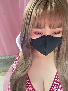 Snapshot of -Violet-t chatting on February 3, 2026, 12:54 pm -Violet-t online show from February 3, 2026, 12:54 pm