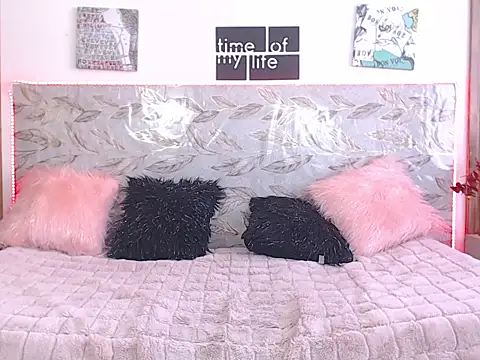 Snapshot of rossyvalbuena chatting on February 26, 2026, 1:44 pm rossyvalbuena online show from February 26, 2026, 1:44 pm