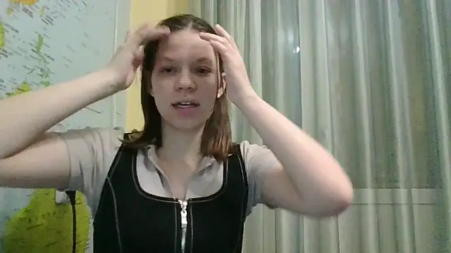 Snapshot of Paradise_Tease chatting on February 18, 2026, 4:58 pm Paradise Tease online show from February 18, 2026, 4:58 pm