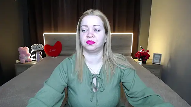 OliviaVerr online show from March 3, 2026, 1:18 pm