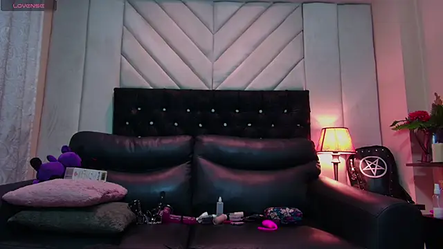 Scaarlett prince online show from March 4, 2026, 1:08 pm