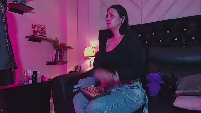 Scaarlett prince online show from February 26, 2026, 12:49 pm