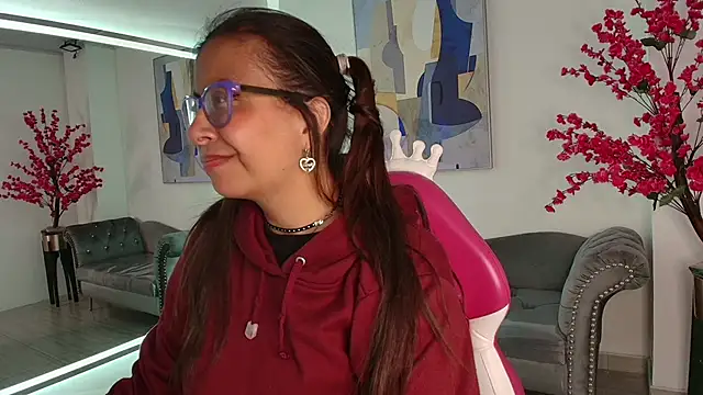 Amber  rouge online show from March 1, 2026, 3:17 am