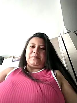 SexyandnaughtyLatinos online show from February 26, 2026, 5:46 pm