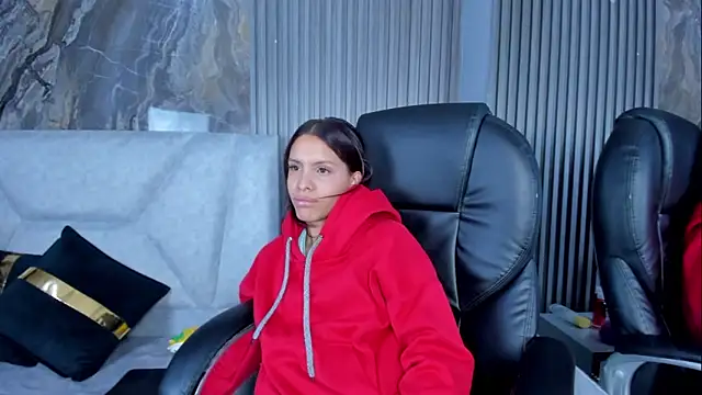 GraceAlexa12 online show from April 6, 2026, 3:02 pm