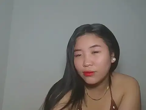 Snapshot of Zyeiii chatting on February 2, 2026, 4:50 pm Zyeiii online show from February 2, 2026, 4:50 pm