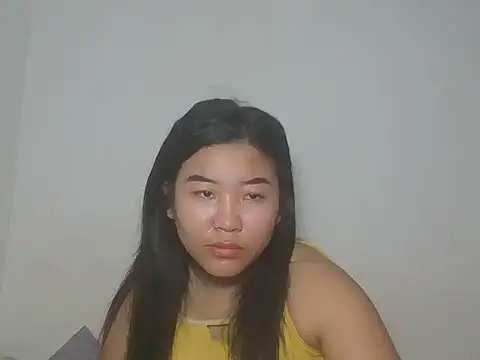 Zyeiii online show from March 25, 2026, 9:24 pm