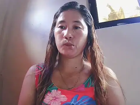 lovelyxxx88 online show from June 15, 2026, 12:12 am