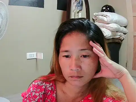 Snapshot of lovelyxxx88 chatting on August 4, 2026, 5:12 am lovelyxxx88 online show from August 4, 2026, 5:12 am