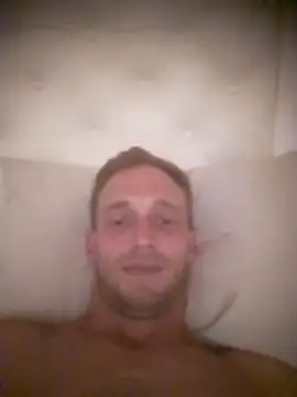 Snapshot of Manueloncho chatting on January 17, 2026, 3:59 pm Manueloncho online show from January 17, 2026, 3:59 pm