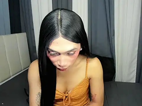 Snapshot of FyangFoxx chatting on April 12, 2026, 6:33 pm FyangFoxx online show from April 12, 2026, 6:33 pm