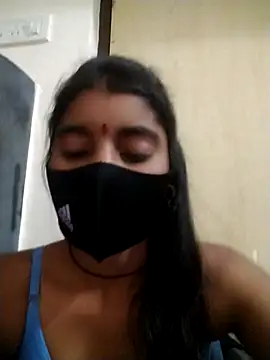 Erotic-Girl online show from January 19, 2026, 3:38 pm