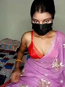 Erotic-Girl online show from May 14, 2026, 5:43 pm