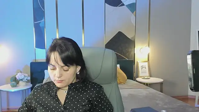  SilkyShadow  online show from March 1, 2026, 1:05 am