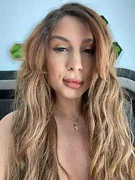 LucyBridgette online show from May 5, 2026, 12:30 pm