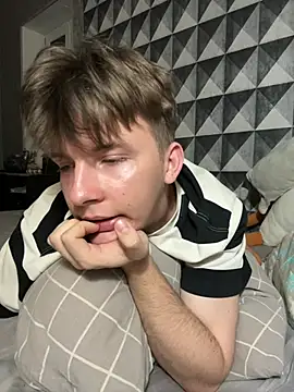 Snapshot of marcus_euphoria_ chatting on March 10, 2026, 4:11 pm marcus euphoria online show from March 10, 2026, 4:11 pm
