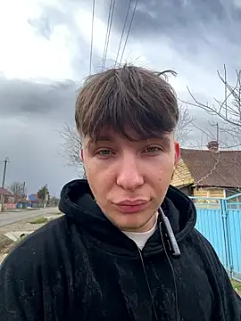 Snapshot of marcus_euphoria_ chatting on February 18, 2026, 8:55 am marcus euphoria online show from February 18, 2026, 8:55 am