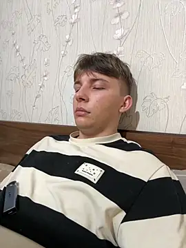 Snapshot of marcus_euphoria_ chatting on February 15, 2026, 7:51 am marcus euphoria online show from February 15, 2026, 7:51 am