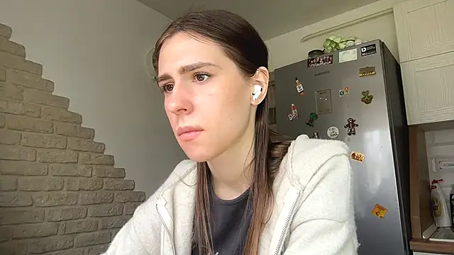 ElsieKuhlmann online show from April 11, 2026, 7:45 am