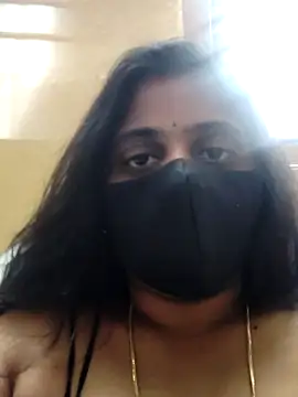 Snapshot of suma_telugu1 chatting on May 9, 2026, 2:04 am suma telugu1 online show from May 9, 2026, 2:04 am