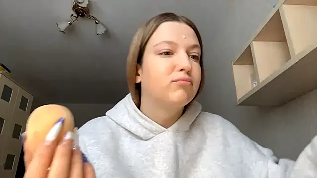 JammieMickiewicz online show from January 13, 2026, 7:45 am