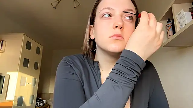 JammieMickiewicz online show from March 10, 2026, 5:22 am