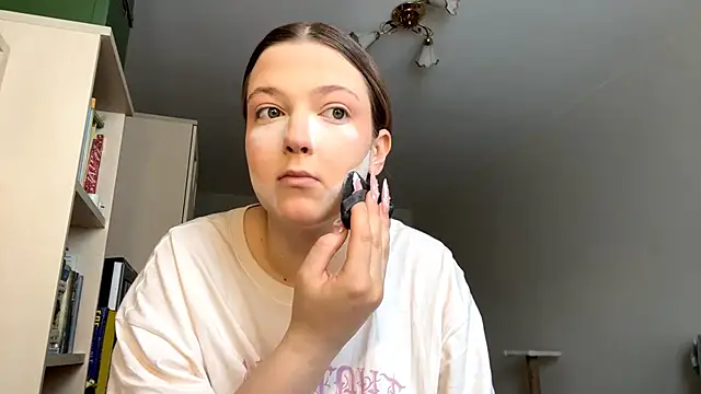 JammieMickiewicz online show from February 7, 2026, 8:22 am