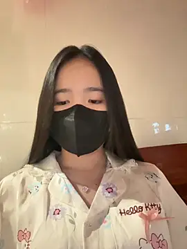 Gwen879 online show from March 20, 2026, 10:05 am