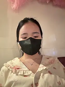 Snapshot of Gwen879 chatting on February 15, 2026, 9:08 am Gwen879 online show from February 15, 2026, 9:08 am