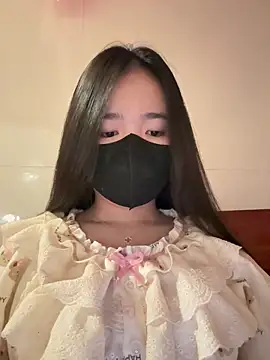 Gwen879 online show from March 13, 2026, 11:21 pm