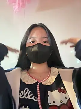 Gwen879 online show from January 14, 2026, 2:37 am