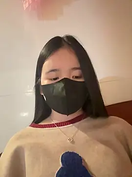 Gwen879 online show from March 15, 2026, 12:34 pm