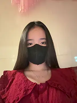 Snapshot of Gwen879 chatting on March 2, 2026, 12:33 am Gwen879 online show from March 2, 2026, 12:33 am